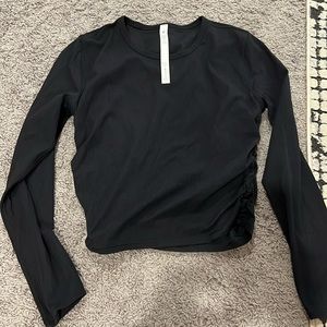 LULULEMON Ruched Crop Top